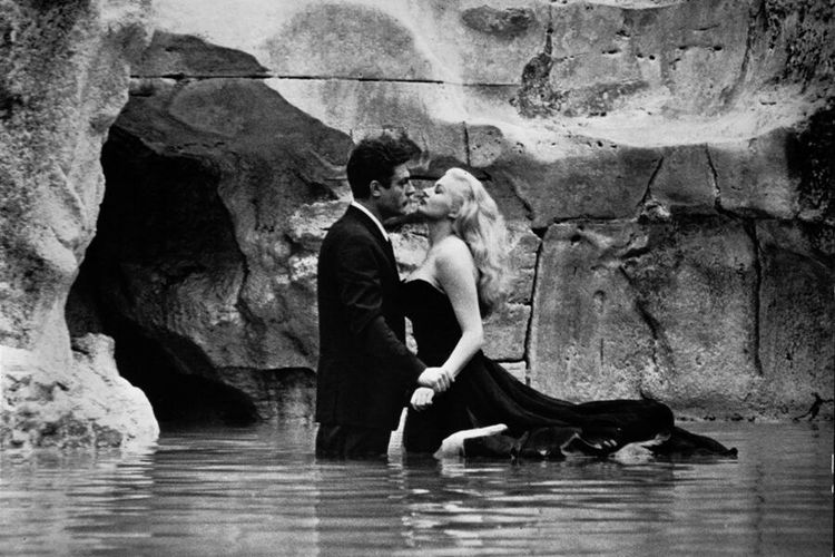 FEDERICO FELLINI: CIAO A TUTTI!: SŁODKIE ŻYCIE